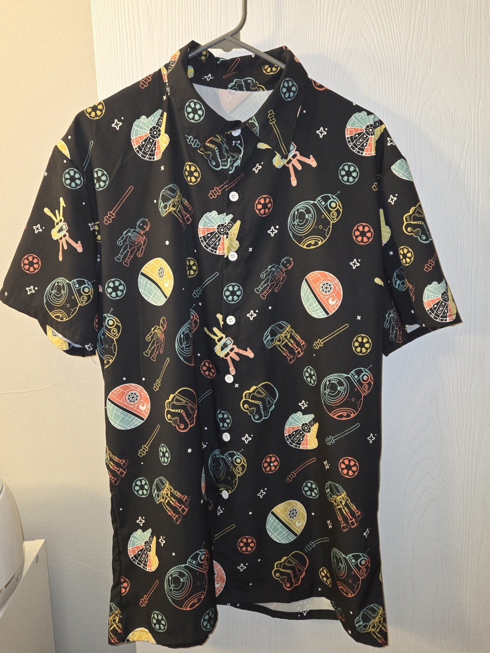 Men's StarWars Short-Sleeve Black Graphic Button-Up Shirt - Multicolor Space